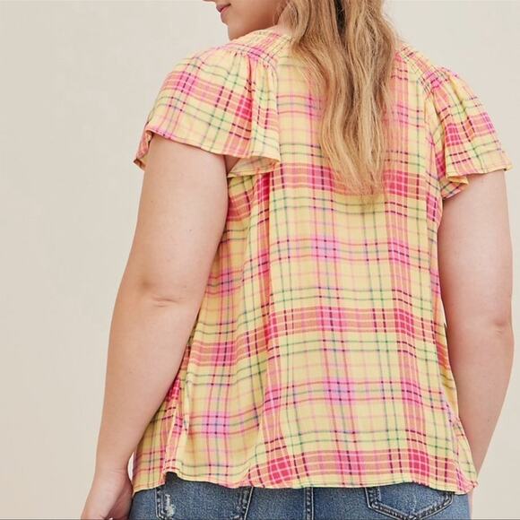 Torrid Smocked Crew Neck Plaid Blouse Pink Yellow Gauze Size 2 - Picture 5 of 10